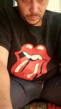 Snapshot of almighty_d chatting on March 1, 2025, 4:04 am almighty d online show from March 1, 2025, 4:04 am