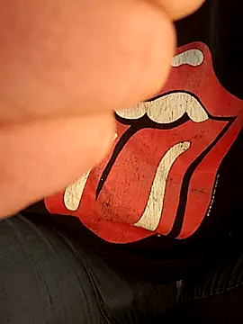 Snapshot of almighty_d chatting on March 1, 2025, 7:08 am almighty d online show from March 1, 2025, 7:08 am