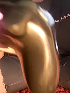 Snapshot of almighty_d chatting on March 4, 2025, 4:20 pm almighty d online show from March 4, 2025, 4:20 pm