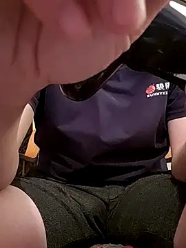 Snapshot of almighty_d chatting on March 5, 2025, 4:56 am almighty d online show from March 5, 2025, 4:56 am