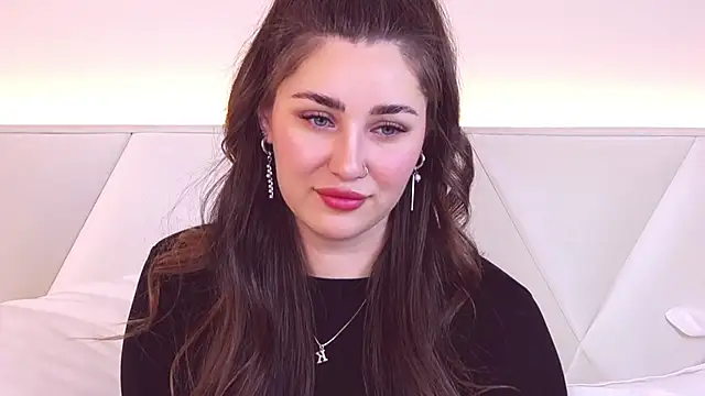 KiraBarlows online show from March 21, 2025, 10:06 pm