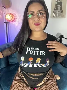 VanneCute1 online show from March 6, 2025, 3:57 am