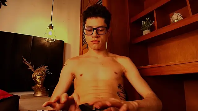 wolfandsky online show from October 9, 2025, 11:44 am