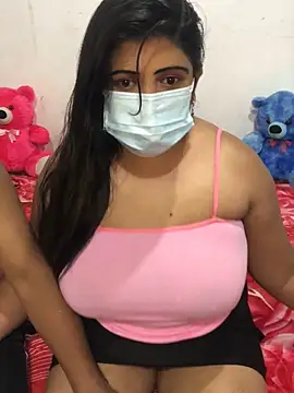 Snapshot of Lovely_WINDI chatting on February 5, 2026, 5:20 pm Lovely WINDI online show from February 5, 2026, 5:20 pm