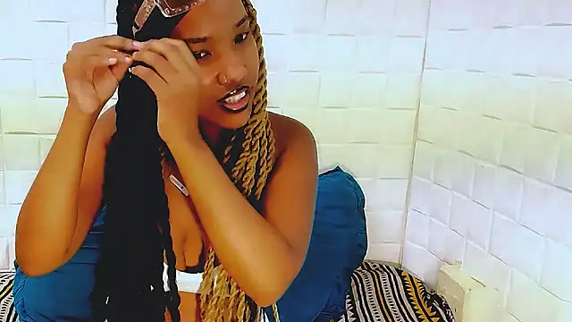 EroticSexyPrada online show from March 21, 2025, 8:50 pm