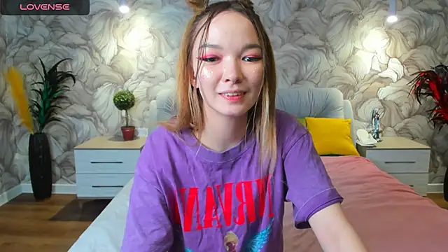 SusannJohnson online show from March 15, 2025, 12:34 pm