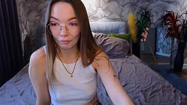 SusannJohnson online show from September 11, 2025, 12:21 am