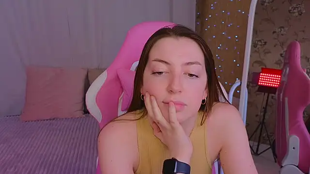 Ann moon   online show from March 3, 2025, 6:24 pm