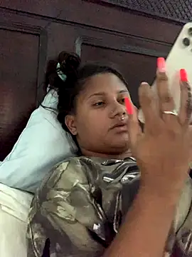 Snapshot of madell chatting on October 11, 2025, 6:31 pm madell online show from October 11, 2025, 6:31 pm