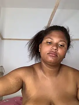 Snapshot of madell chatting on February 26, 2025, 4:08 am madell online show from February 26, 2025, 4:08 am