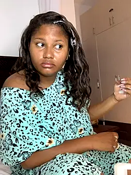 Snapshot of madell chatting on October 23, 2025, 2:21 am madell online show from October 23, 2025, 2:21 am