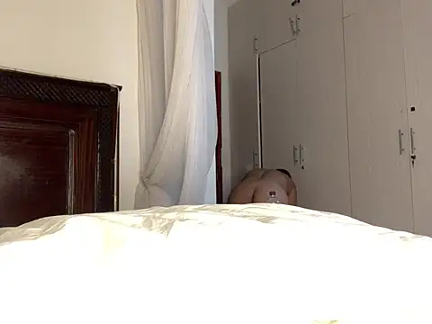 Snapshot of madell chatting on July 12, 2026, 7:04 pm madell online show from July 12, 2026, 7:04 pm