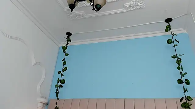 Paulina Lopezz online show from March 8, 2025, 2:45 am