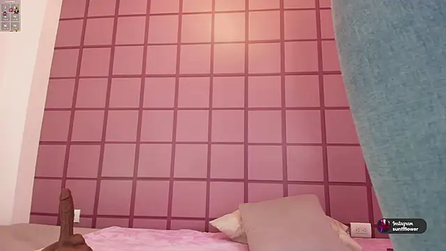 LissMonroe online show from September 9, 2025, 10:47 am