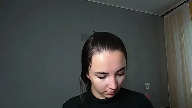 Eva Gloryy online show from June 4, 2026, 10:42 am