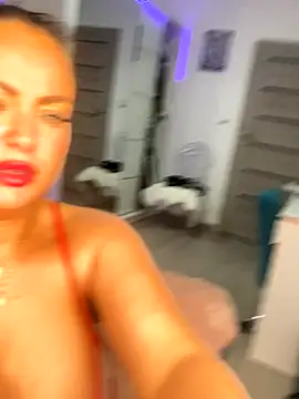 Snapshot of HotLivv69 chatting on September 14, 2025, 9:04 pm HotLivv69 online show from September 14, 2025, 9:04 pm