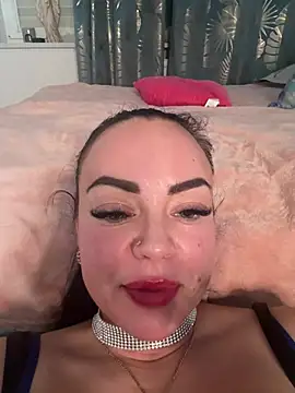 Snapshot of HotLivv69 chatting on February 4, 2025, 7:11 pm HotLivv69 online show from February 4, 2025, 7:11 pm