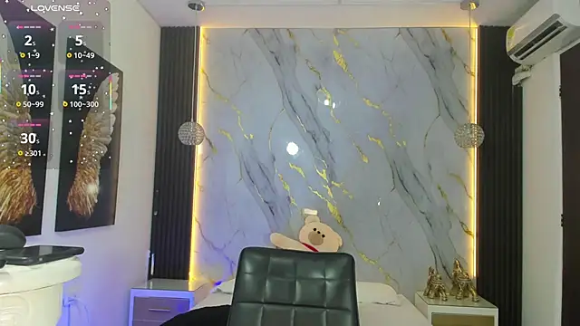 raven li online show from September 25, 2025, 10:05 pm