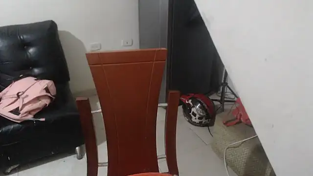 Yohis Kiut25 online show from October 6, 2025, 5:30 am