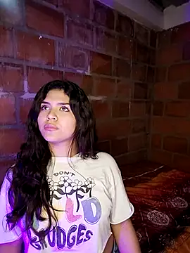 Snapshot of enid_greins chatting on November 4, 2025, 7:06 pm enid greins online show from November 4, 2025, 7:06 pm