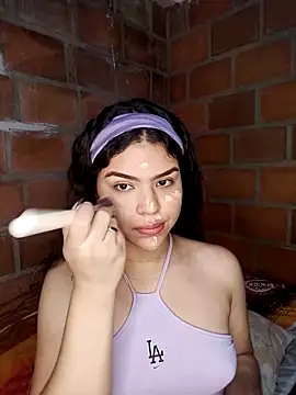 Snapshot of enid_greins chatting on November 3, 2025, 12:31 pm enid greins online show from November 3, 2025, 12:31 pm