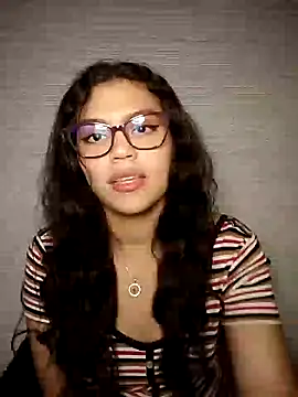 Snapshot of enid_greins chatting on February 8, 2025, 12:38 am enid greins online show from February 8, 2025, 12:38 am