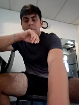 salvadoreanhot online show from January 16, 2025, 10:44 pm