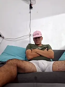 salvadoreanhot online show from January 18, 2025, 4:42 pm