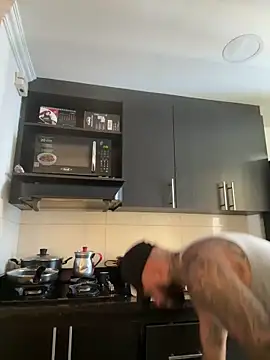 dereckgreen online show from April 20, 2026, 7:04 pm