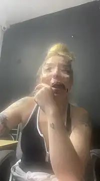 viktoria davis  online show from March 9, 2025, 3:27 pm