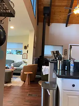 ha888we online show from October 25, 2025, 3:34 pm