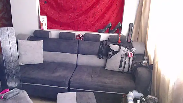 sachaclinford online show from October 2, 2025, 5:05 pm