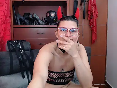 Snapshot of sachaclinford chatting on May 31, 2026, 4:46 pm sachaclinford online show from May 31, 2026, 4:46 pm