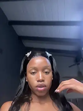 Snapshot of Go_Meg chatting on March 4, 2025, 4:38 am Go Meg online show from March 4, 2025, 4:38 am