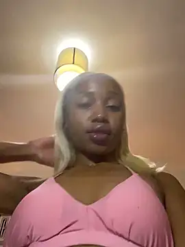 Snapshot of Go_Meg chatting on January 28, 2025, 7:42 pm Go Meg online show from January 28, 2025, 7:42 pm