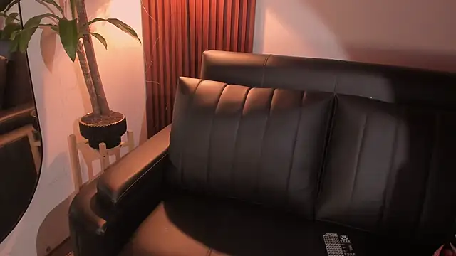Georgina caruso online show from June 1, 2026, 4:24 am