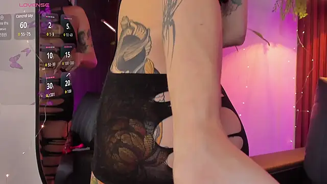 Snapshot of Georgina_caruso chatting on January 13, 2026, 3:54 am Georgina caruso online show from January 13, 2026, 3:54 am