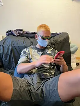 ki--kun online show from April 19, 2026, 2:12 am