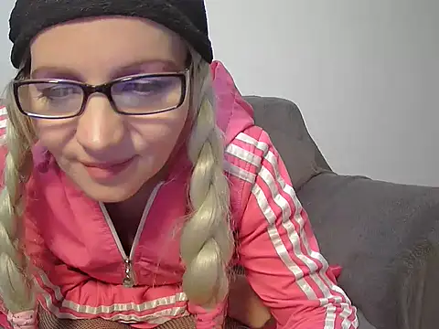 SlavicScarlett online show from January 21, 2025, 5:27 am