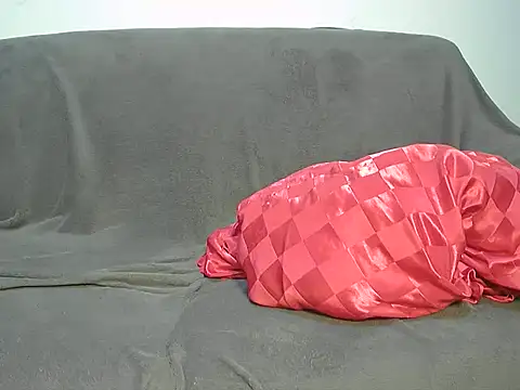 SlavicScarlett online show from February 8, 2025, 12:49 am