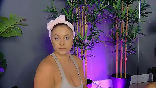 PatriciaSpice online show from September 26, 2025, 5:25 am