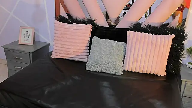 Gletty noa online show from March 20, 2025, 3:23 am