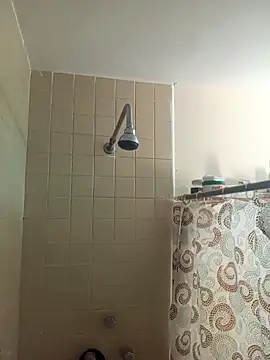 Snapshot of criscrispdv chatting on March 3, 2026, 9:33 pm criscrispdv online show from March 3, 2026, 9:33 pm