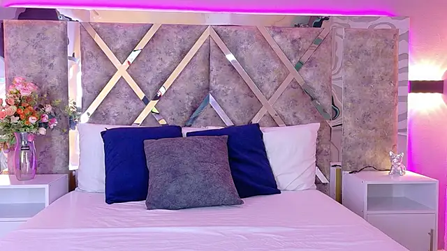 Snapshot of ValeriaOrtega chatting on October 3, 2025, 11:45 am ValeriaOrtega online show from October 3, 2025, 11:45 am