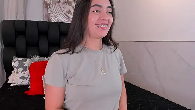 miss hellen2 online show from February 12, 2026, 2:44 am