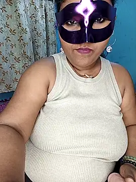 Snapshot of hevensex143 chatting on February 20, 2026, 8:11 pm hevensex143 online show from February 20, 2026, 8:11 pm