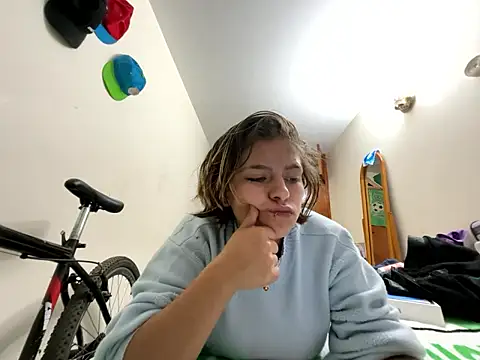 Kitten Cam online show from March 30, 2026, 3:52 am