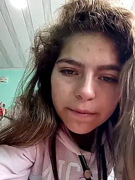 Kitten Cam online show from November 17, 2025, 3:27 pm