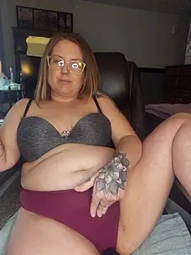 TattedMamaXOXO online show from March 1, 2025, 7:48 pm