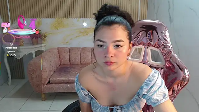 Snapshot of shalon_diaz_s chatting on March 13, 2025, 11:16 pm shalon diaz s online show from March 13, 2025, 11:16 pm